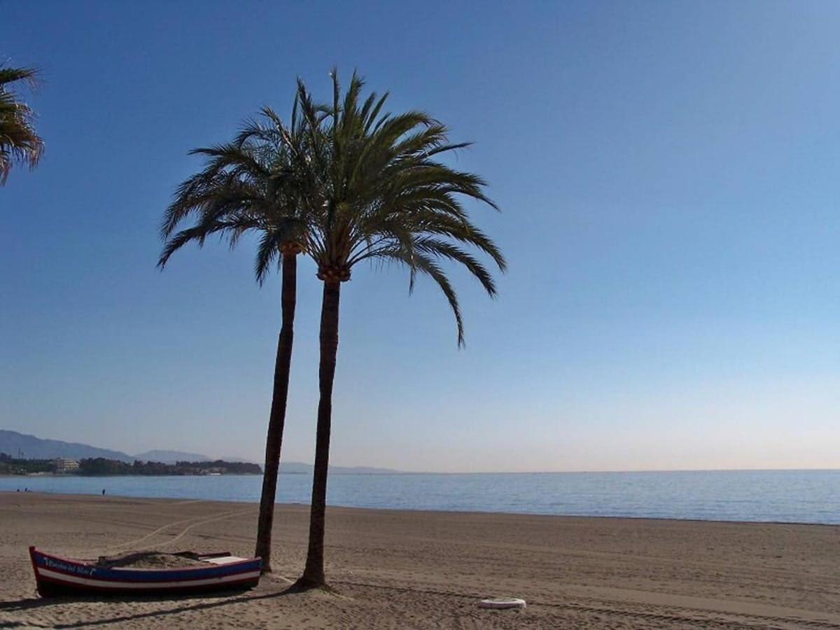 Espectacular Piso En Primera Linea De Playa Estepona Exterior photo