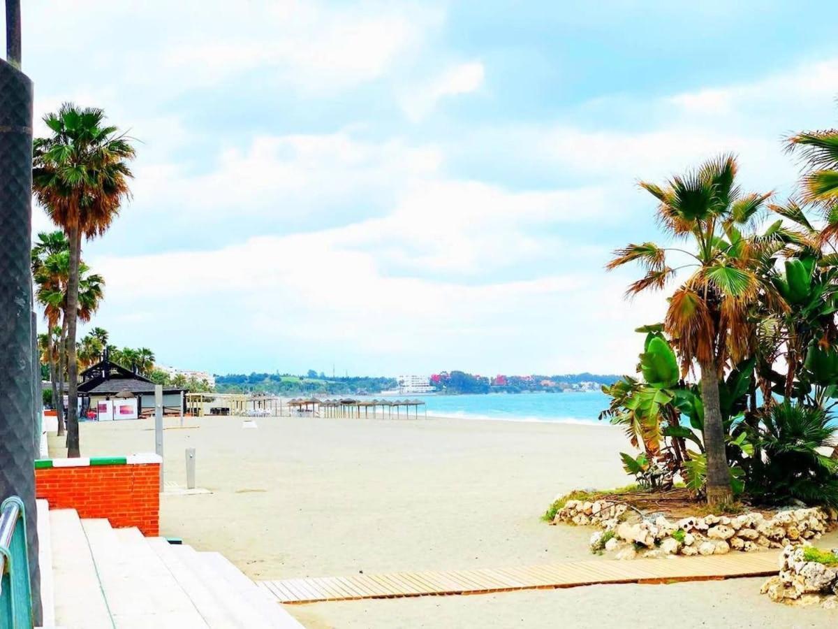 Espectacular Piso En Primera Linea De Playa Estepona Exterior photo